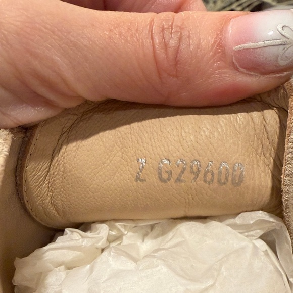 CHANEL Light Grey Espadrilles suede. - Picture 14 of 16